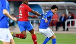 最新爆料足球运动员,足球巨星转会背后的惊人内幕